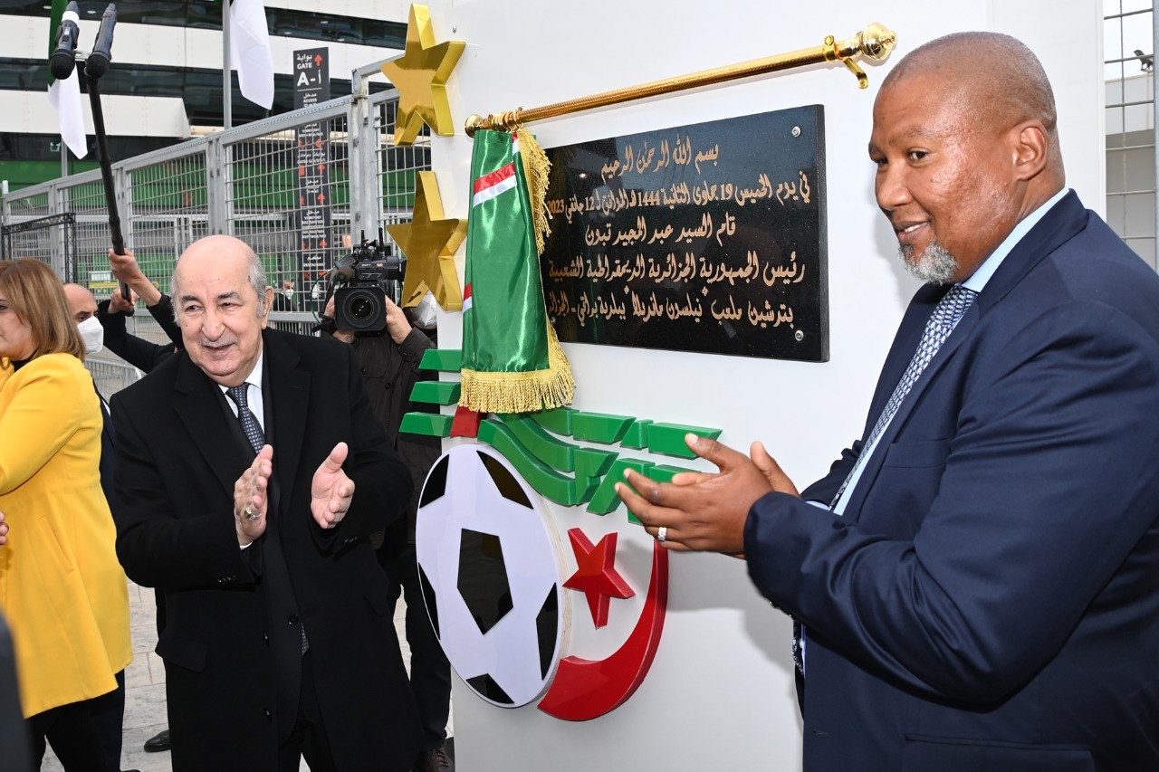 Le Président Tebboune inaugure le stade Nelson Mandela